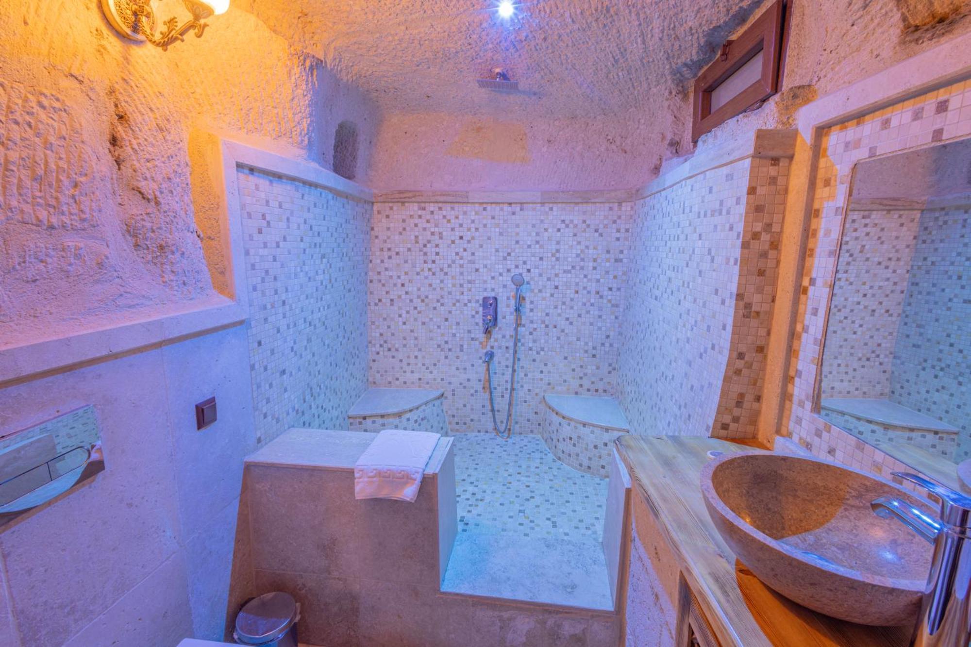 Zeus Cave Suites Göreme Esterno foto