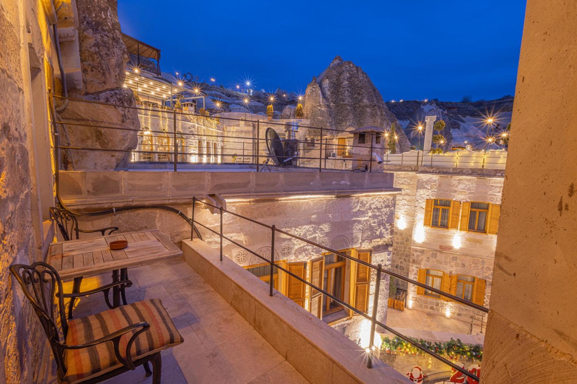 Zeus Cave Suites Göreme Esterno foto