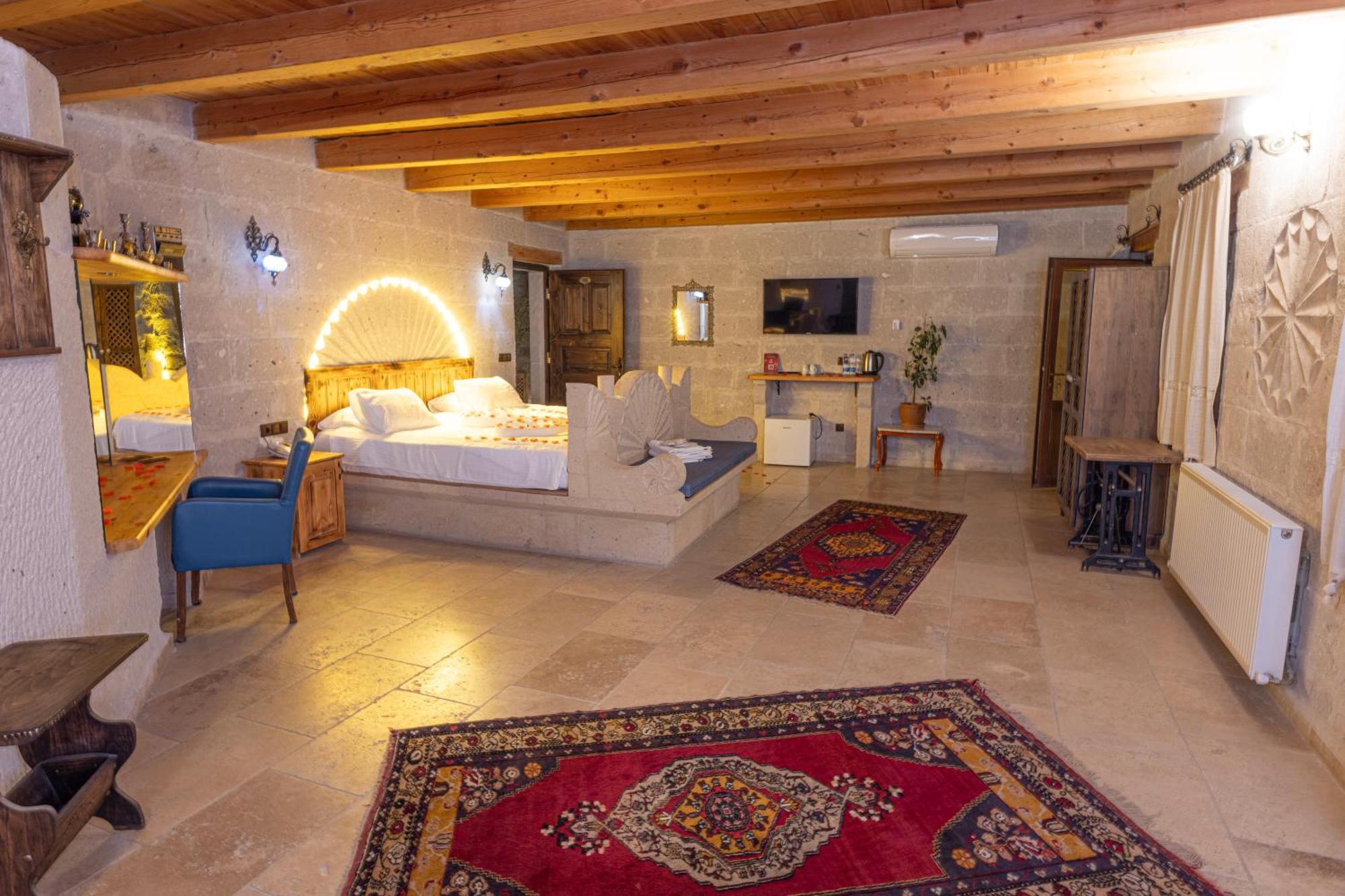 Zeus Cave Suites Göreme Esterno foto