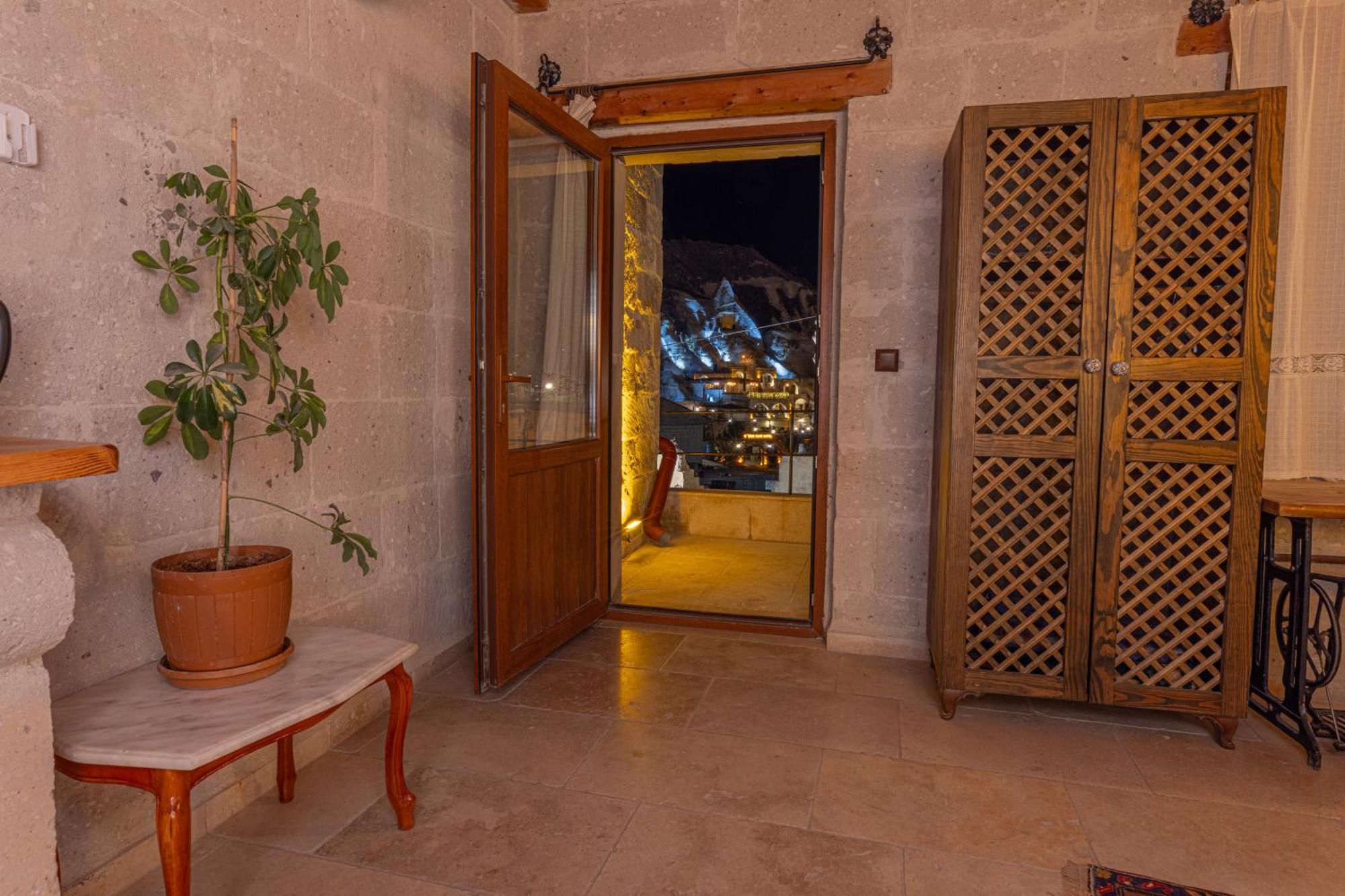 Zeus Cave Suites Göreme Esterno foto