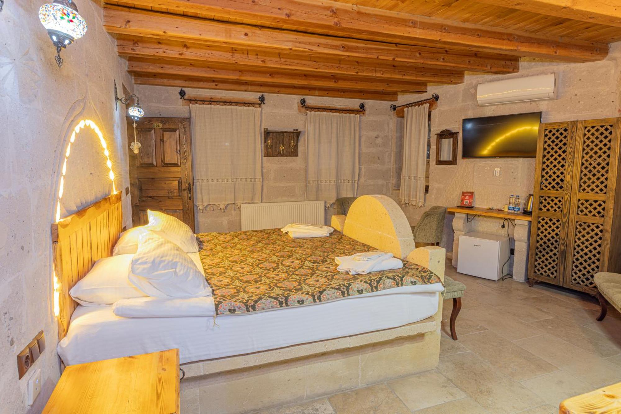 Zeus Cave Suites Göreme Esterno foto