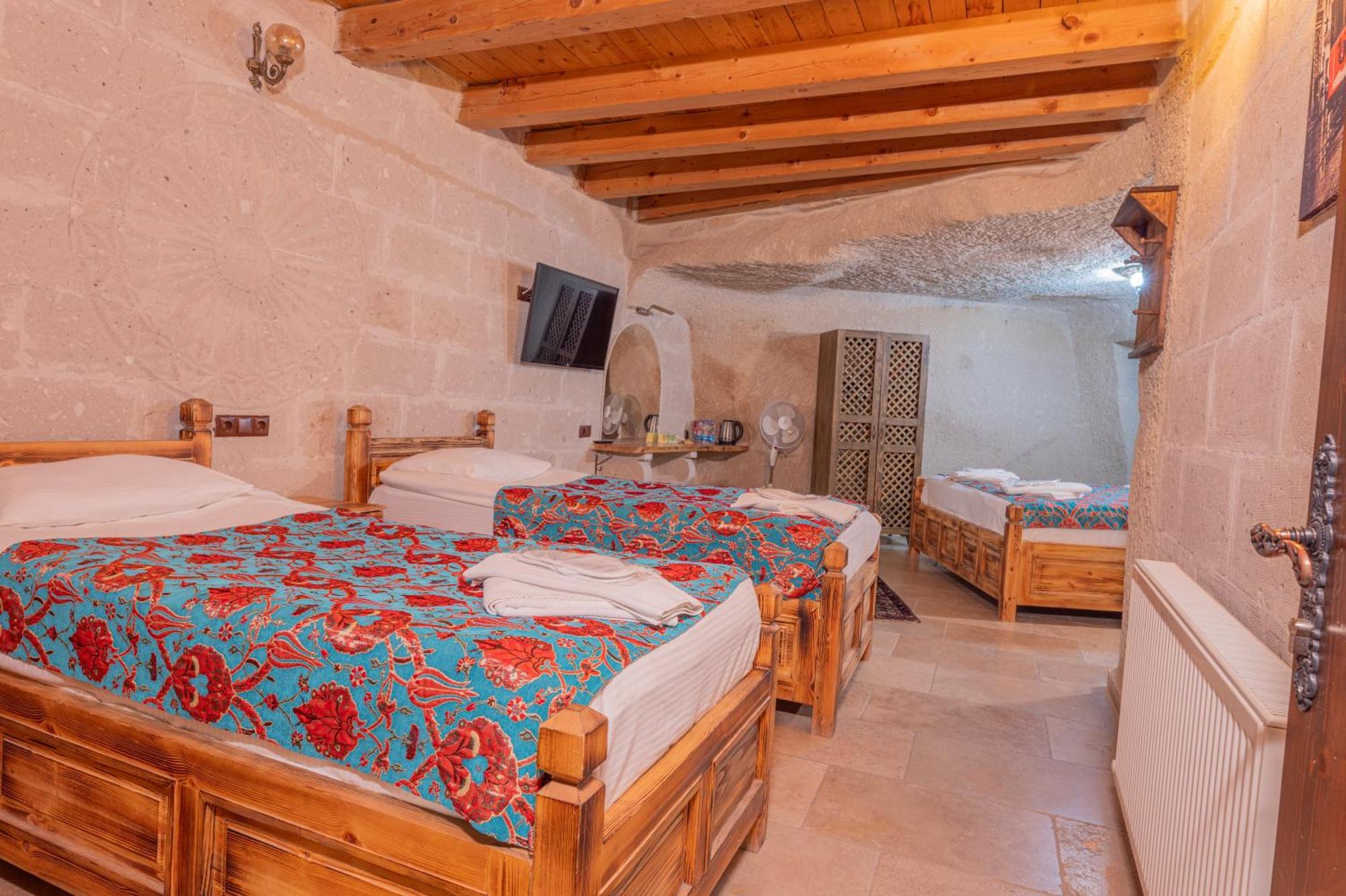 Zeus Cave Suites Göreme Esterno foto