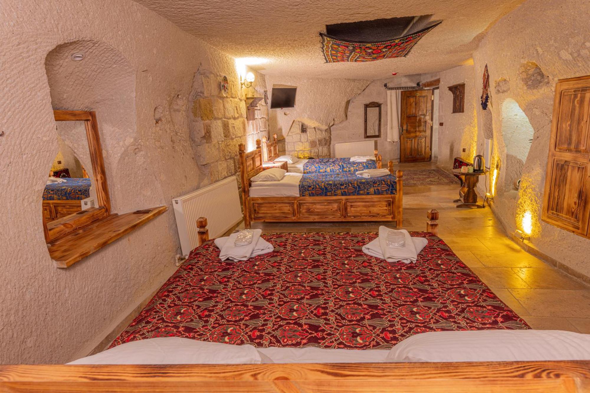 Zeus Cave Suites Göreme Esterno foto